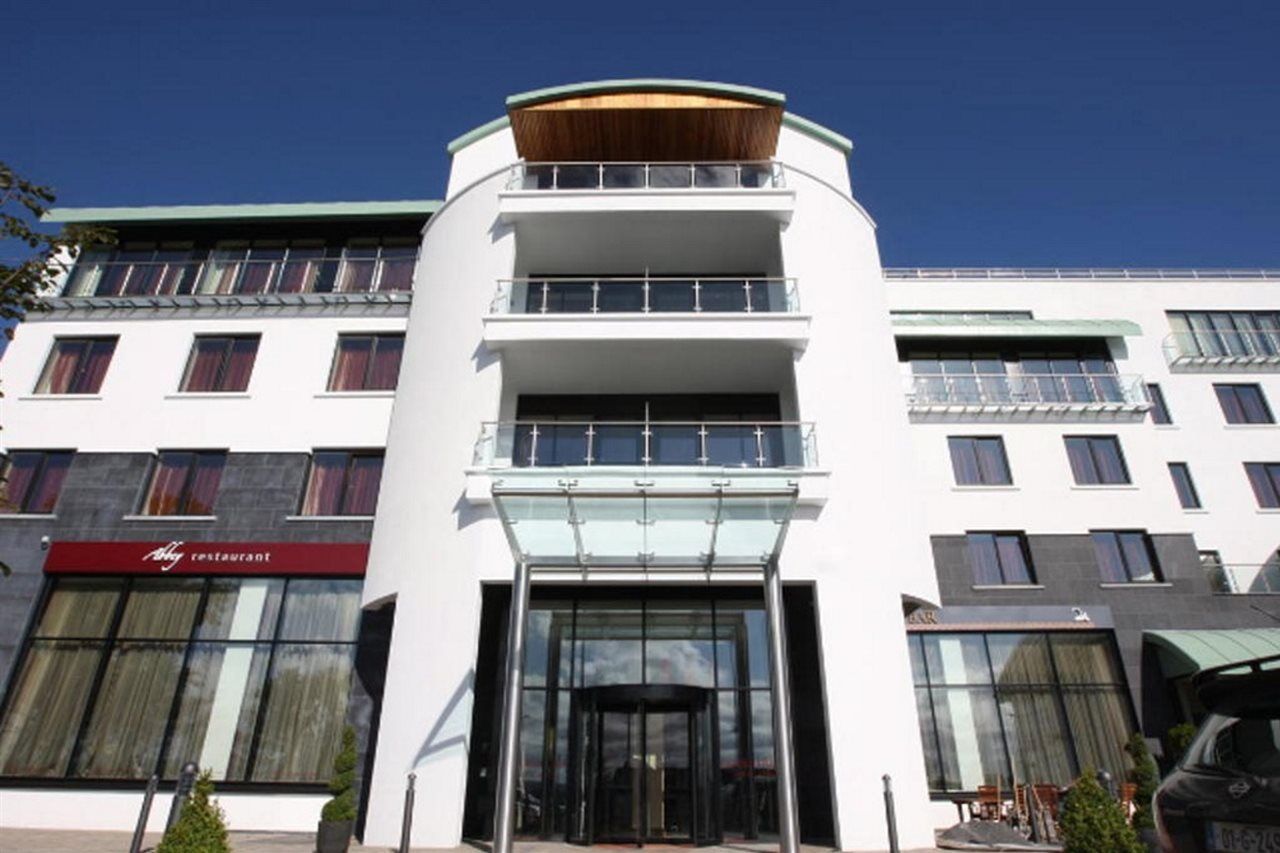 Loughrea Hotel & Spa Exterior photo